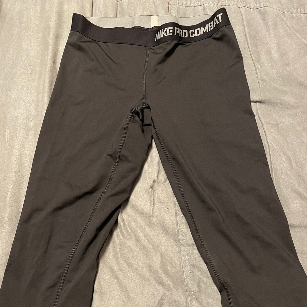 Nike workout crop pants
